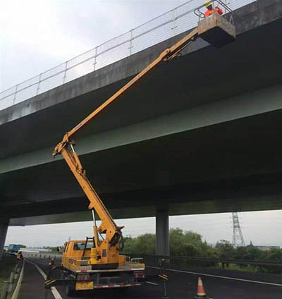 車載式高空作業(yè)車租賃